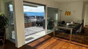 Modernes 3,5 Zimmer Apartment 100 m2 mit Alpenblick und 2 Terrassen